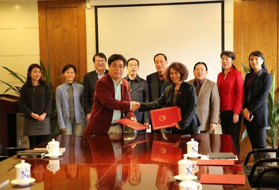 中国信息协会信息技术开发创新人才培养专项基金合作正式签约